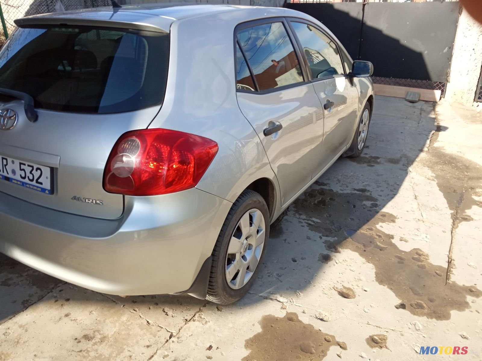 2008' Toyota Auris photo #1