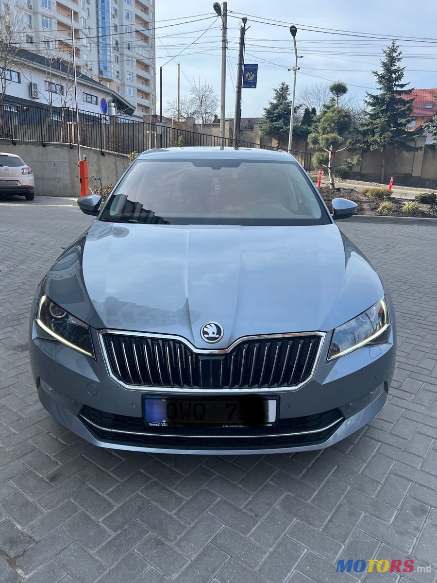 2016' Skoda Superb photo #2