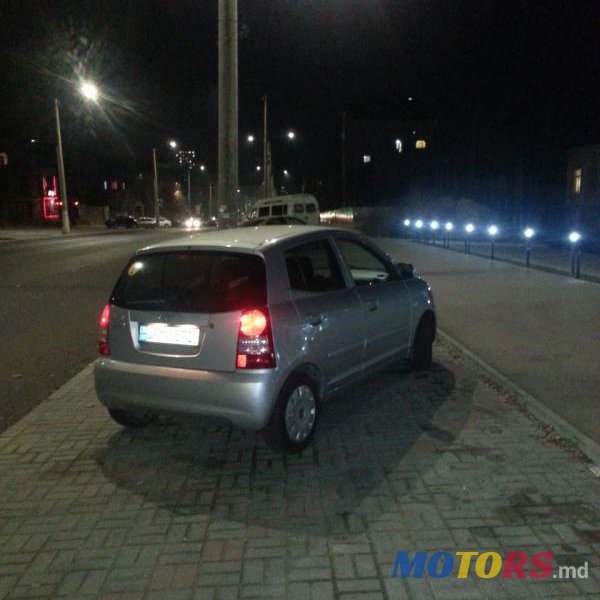 2004' Kia Picanto photo #2