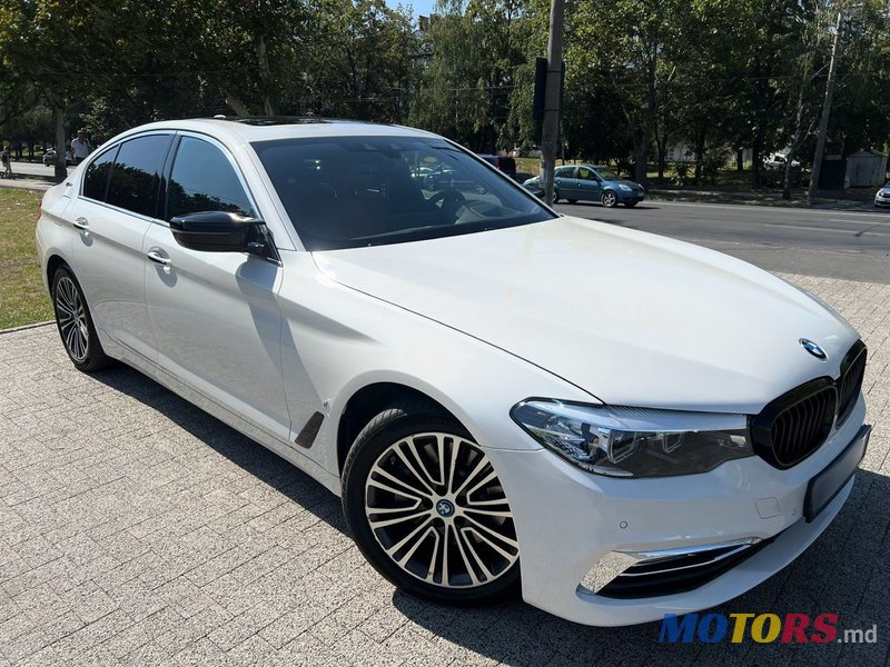 2017' BMW 5 Series photo #4