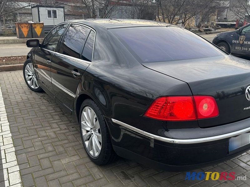 2006' Volkswagen Phaeton photo #5