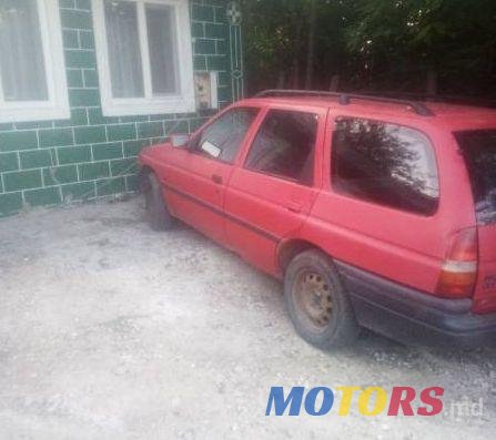 1993' Ford Escort photo #1