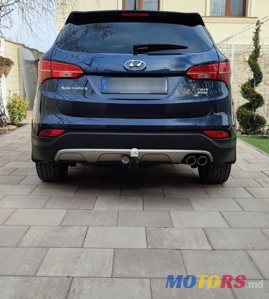 2013' Hyundai Santa Fe photo #4