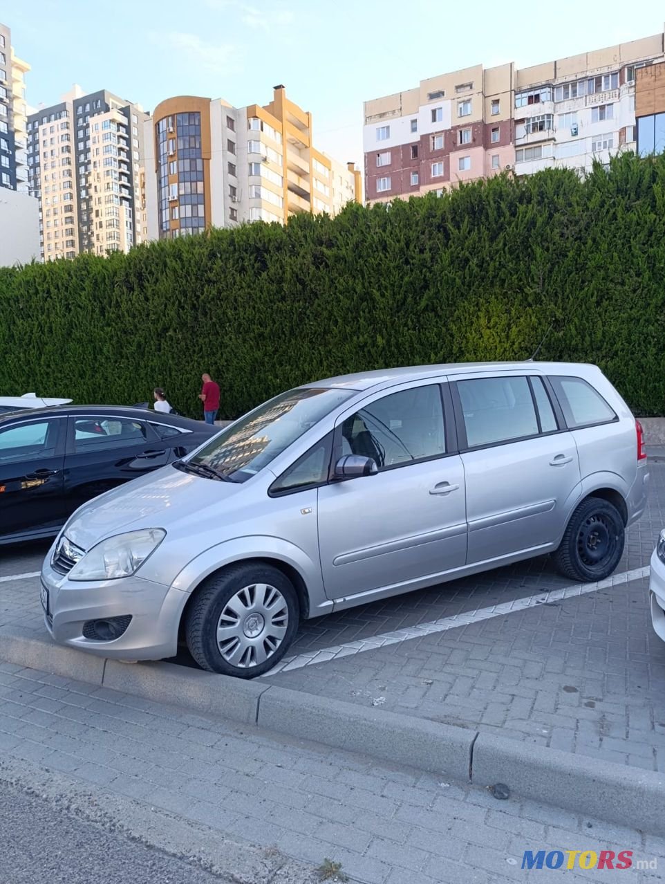 2009' Opel Zafira photo #6