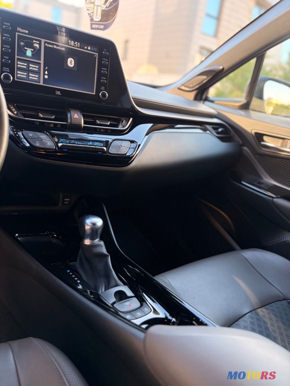 2023' Toyota C-HR photo #3