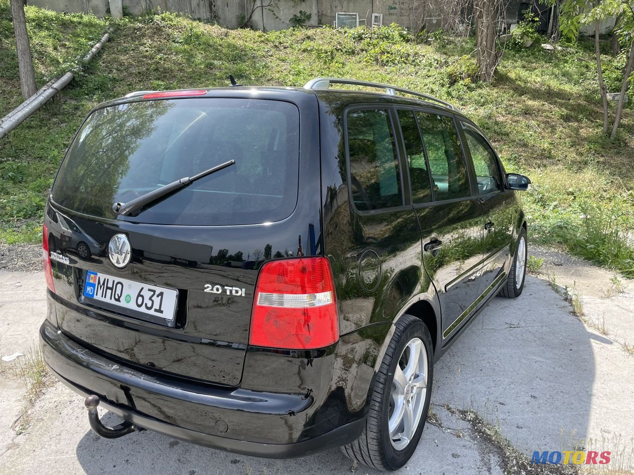 2006' Volkswagen Touran photo #2