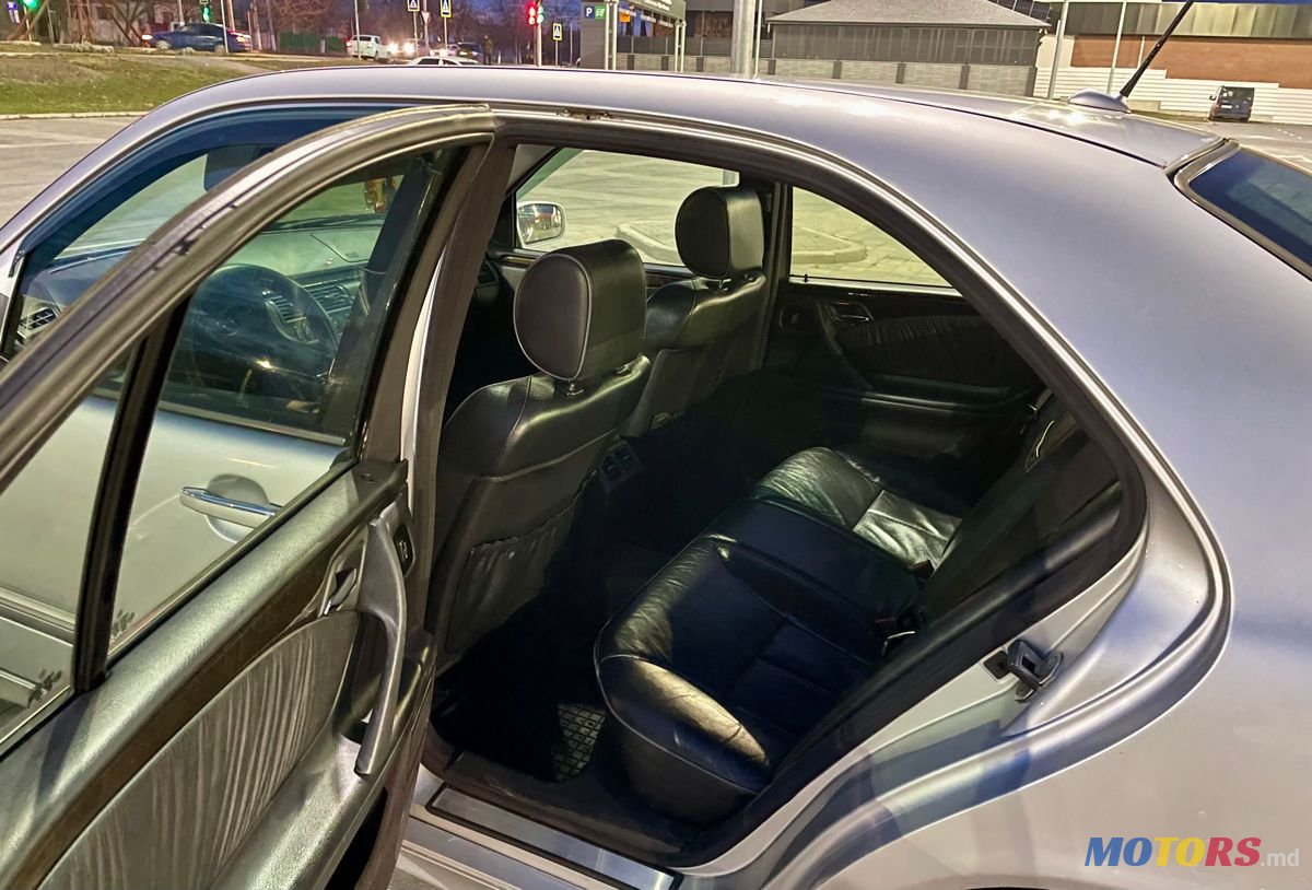 2000' Mercedes-Benz E-Class photo #5