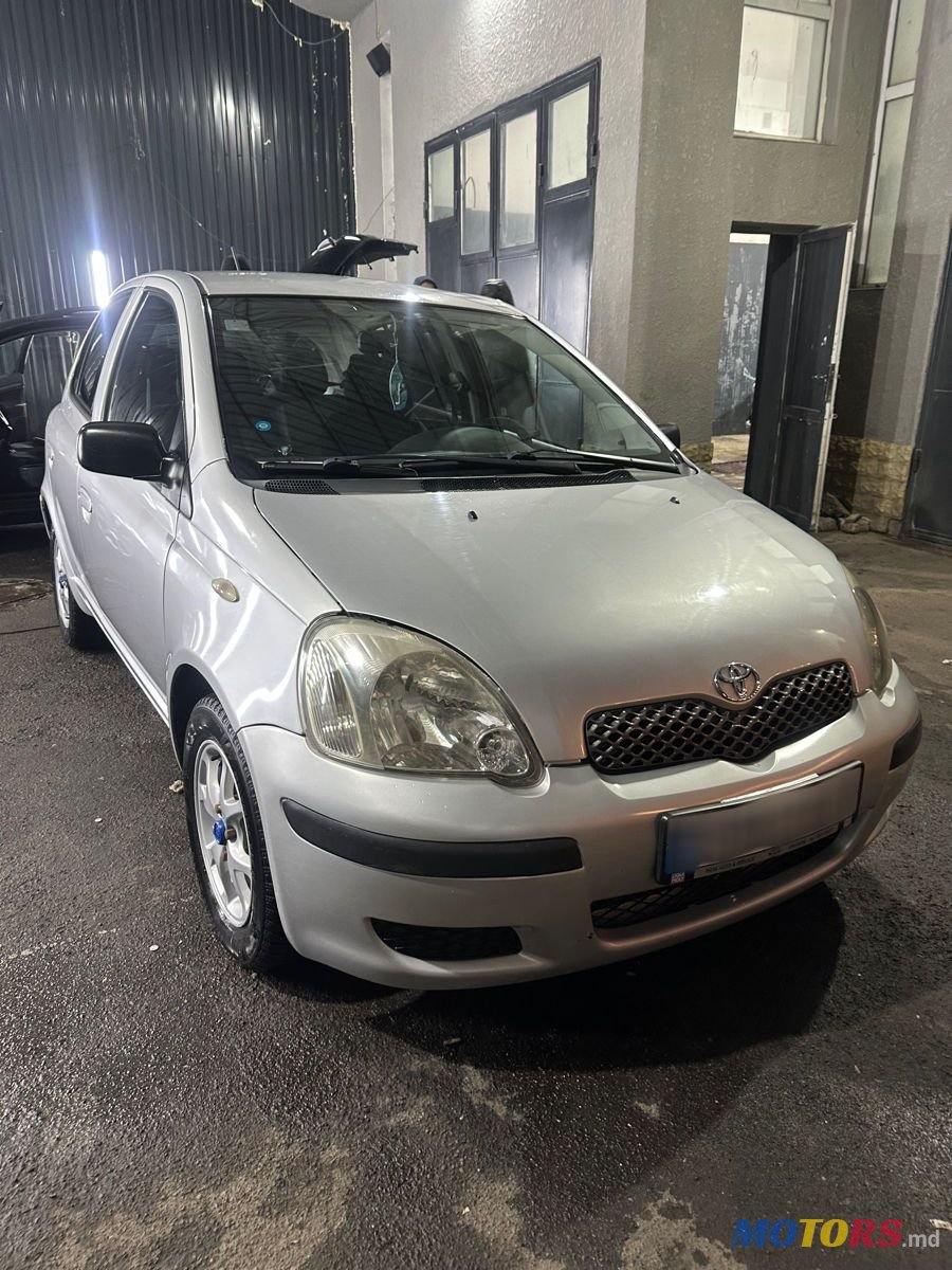2004' Toyota Yaris photo #1