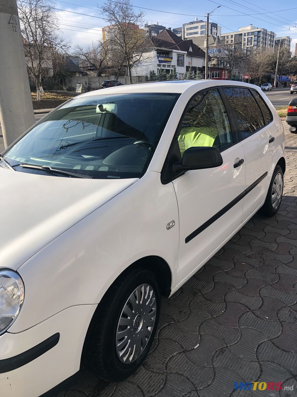 2004' Volkswagen Polo photo #3