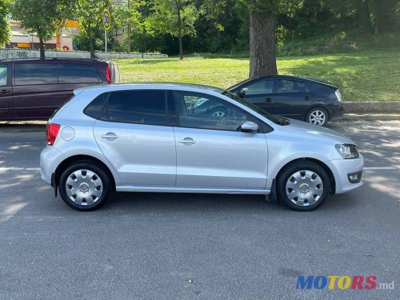 2014' Volkswagen Polo photo #1