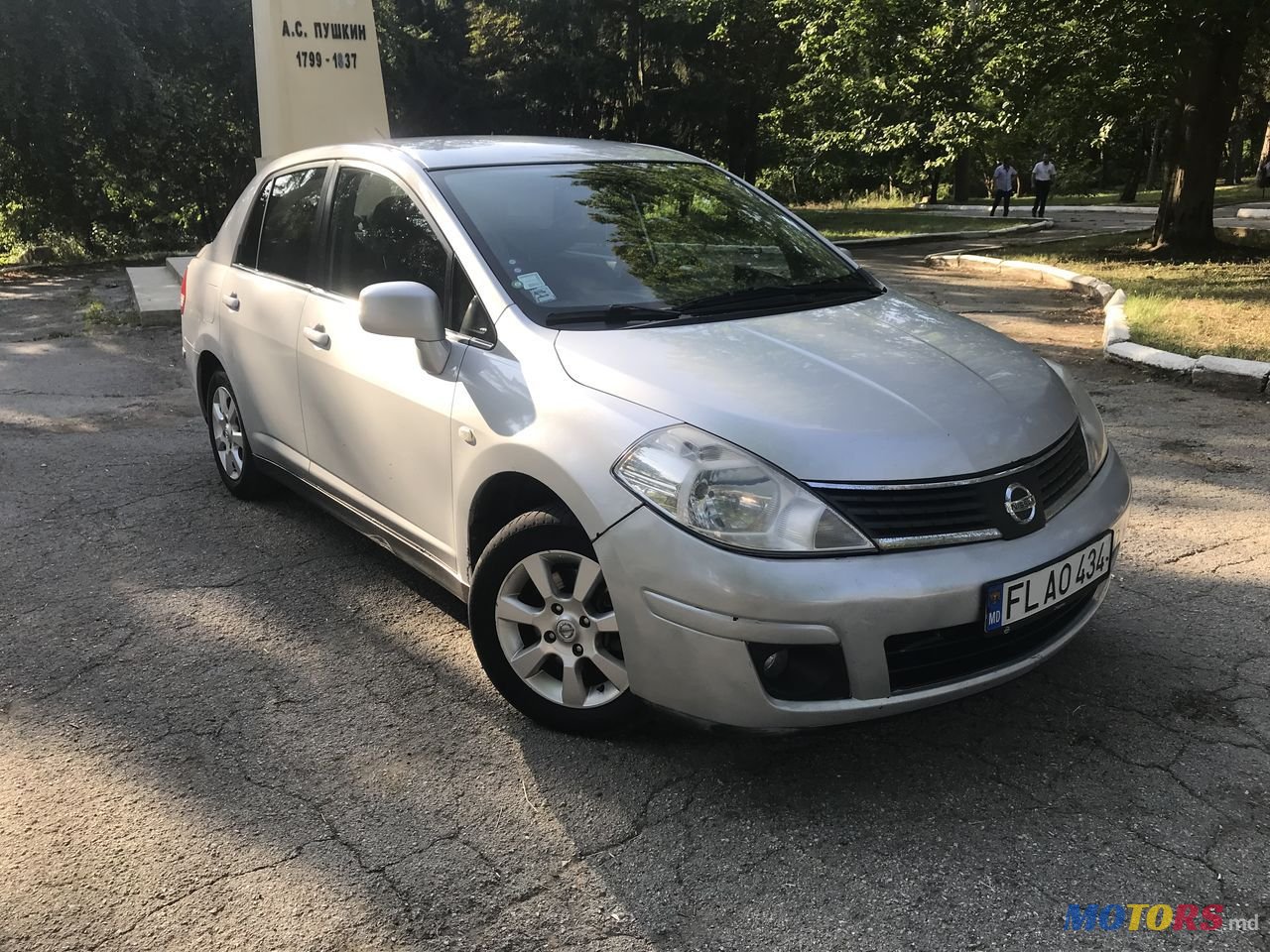 2008' Nissan Tiida photo #2