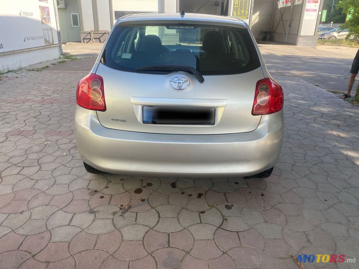 2008' Toyota Auris photo #5