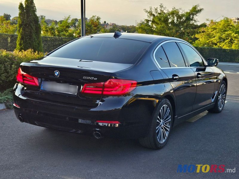 2018' BMW 5 Series photo #6