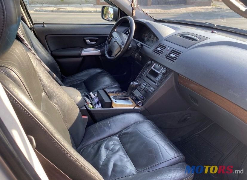 2005' Volvo XC90 photo #4