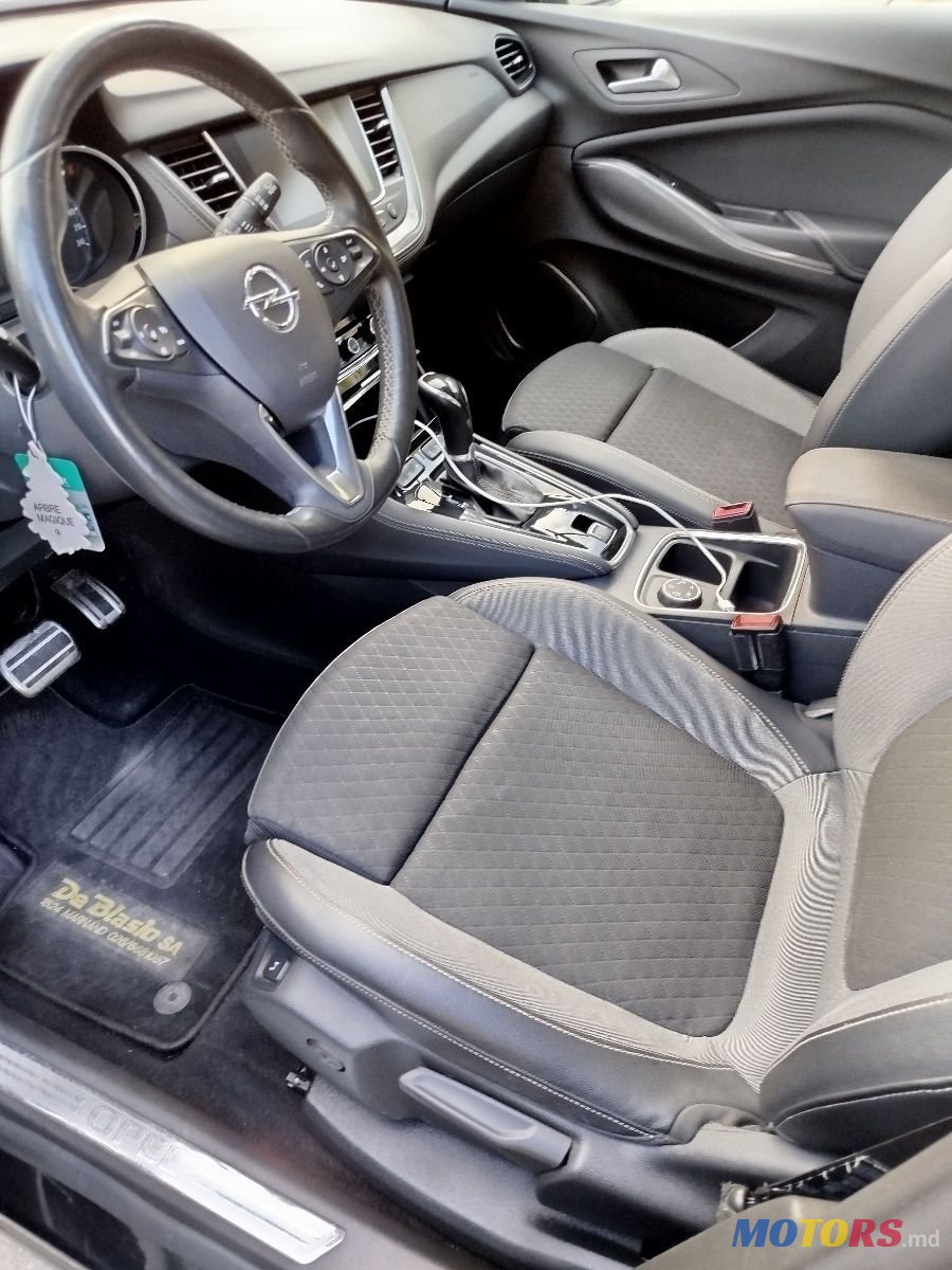 2019' Opel Grandland X photo #6