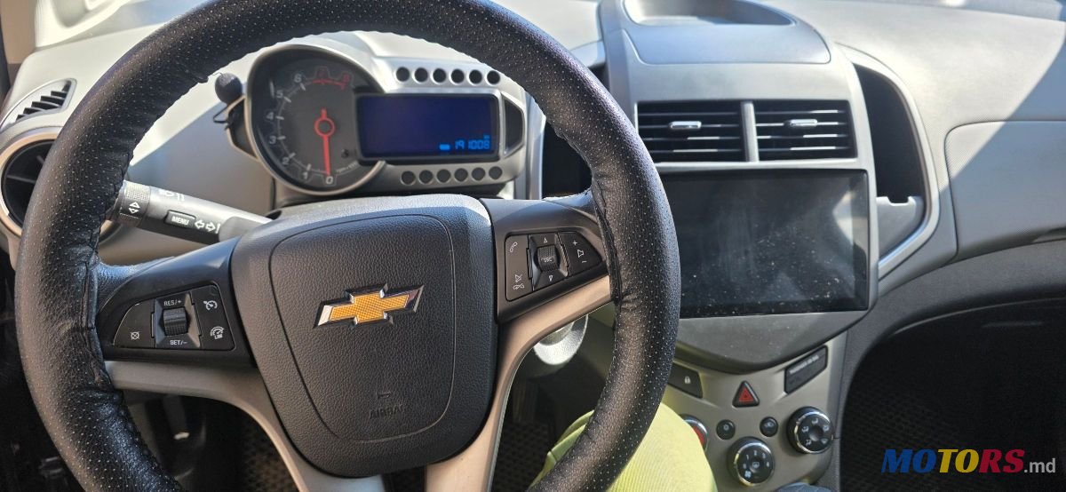 2012' Chevrolet Aveo photo #6