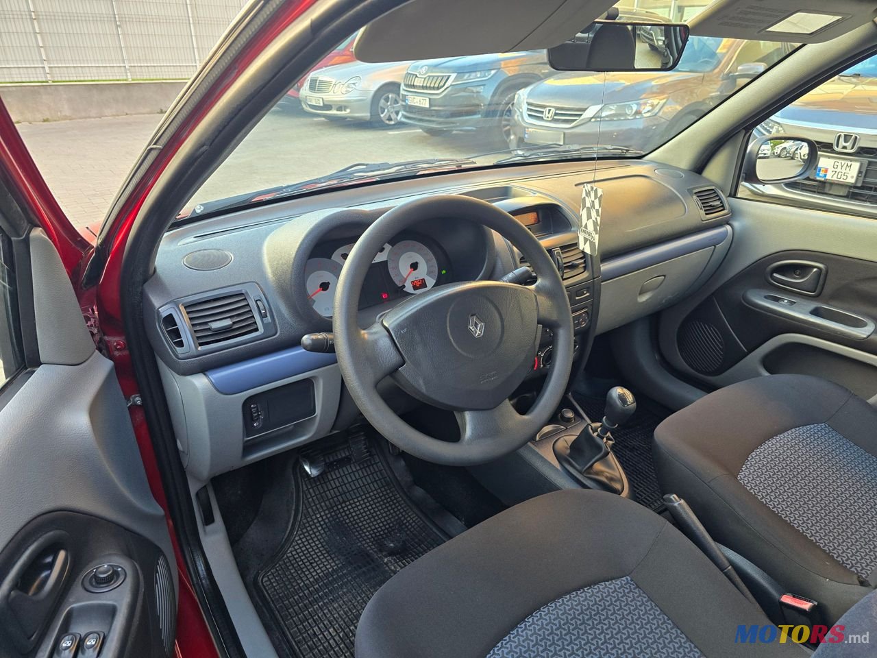 2007' Renault Clio Symbol photo #5