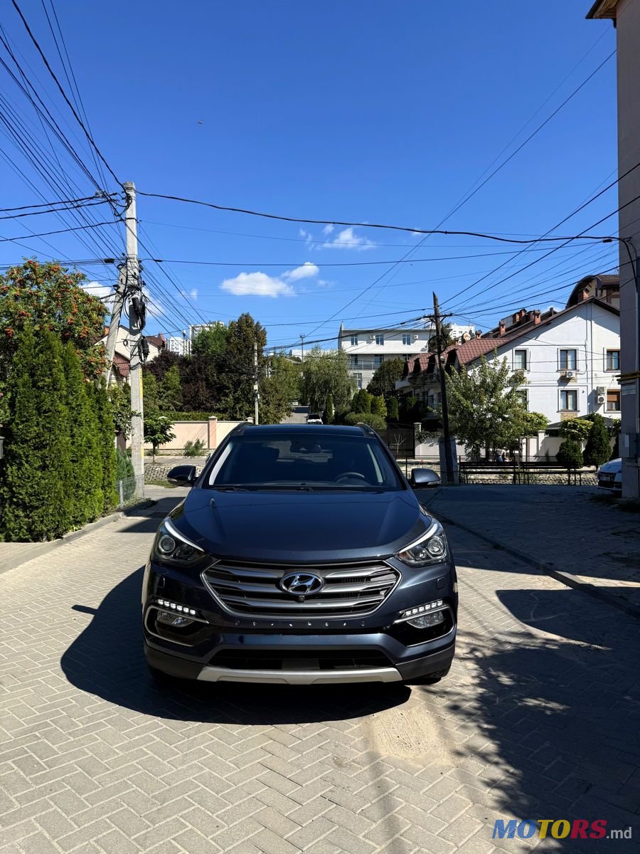 2015' Hyundai Santa Fe photo #1