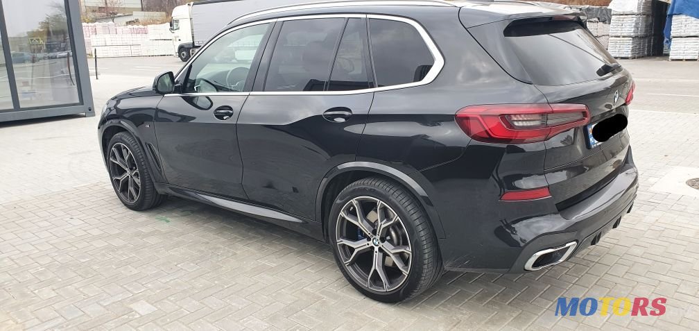 2019' BMW X5 photo #6