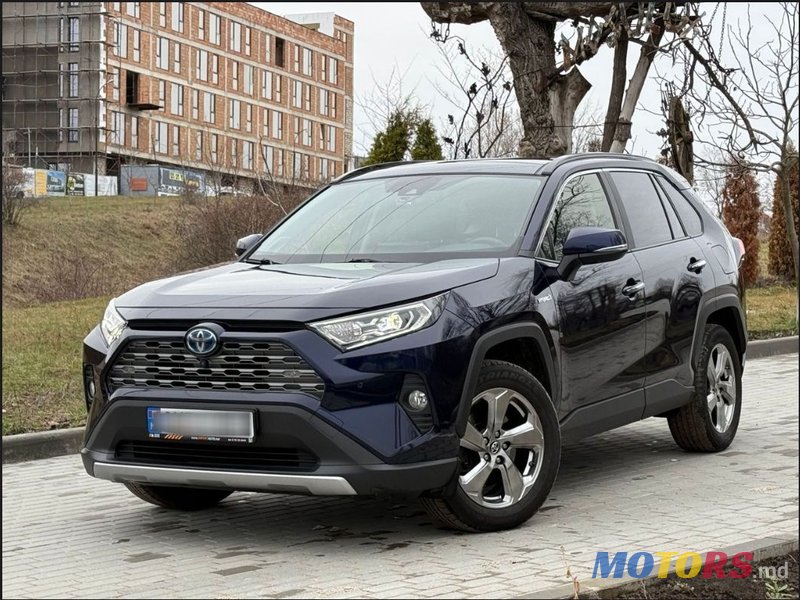 2019' Toyota RAV4 photo #1