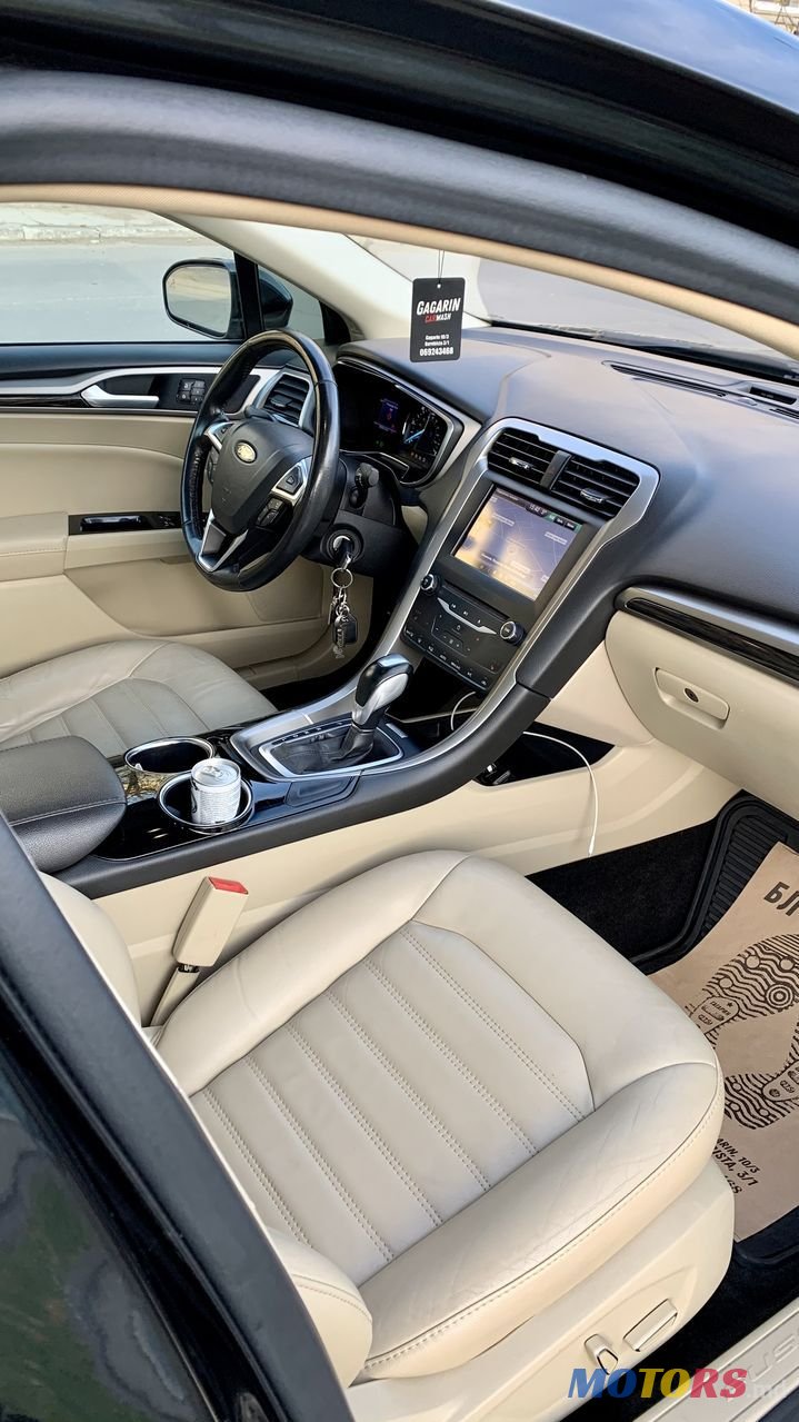 2012' Ford Fusion photo #3