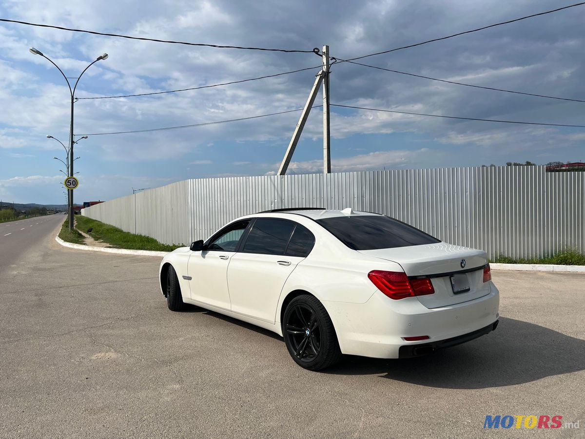 2010' BMW 7 Series photo #2