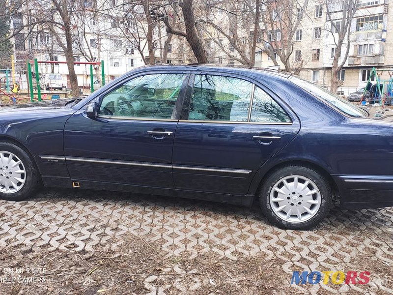 2001' Mercedes-Benz E Класс photo #5