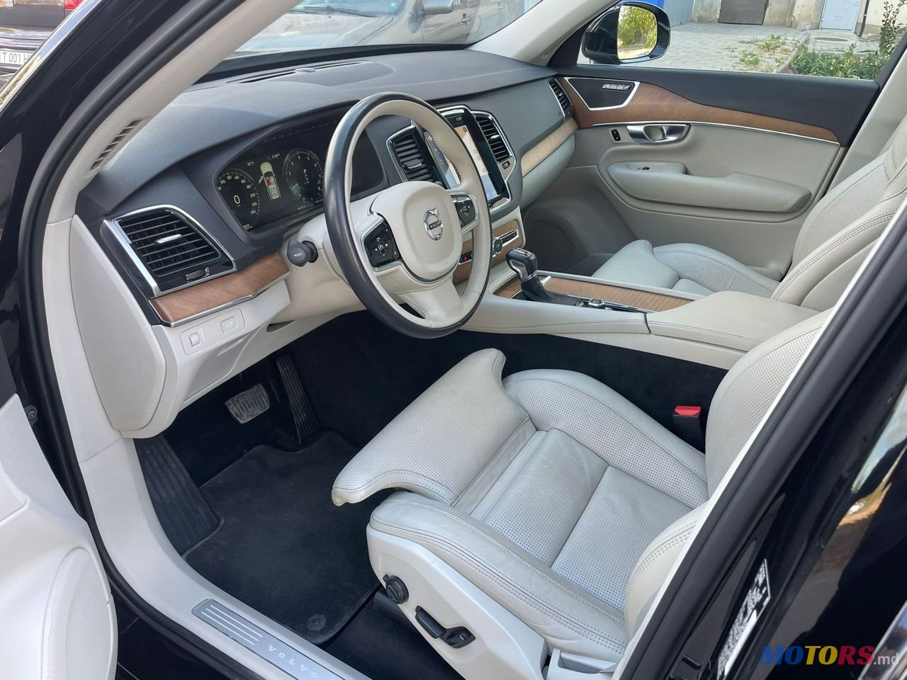 2017' Volvo XC90 photo #5