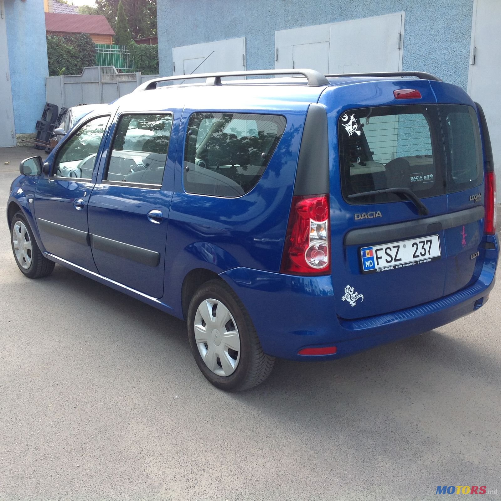 2009' Dacia Logan Mcv photo #5