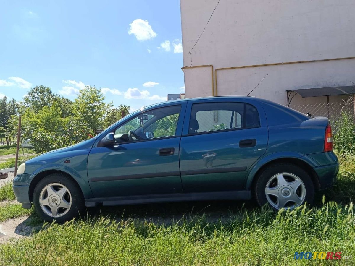 2001' Opel Astra photo #1