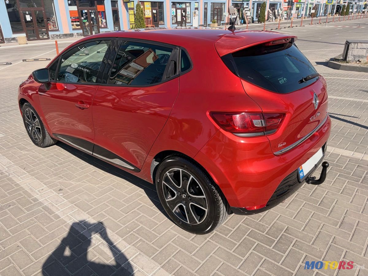2013' Renault Clio photo #3