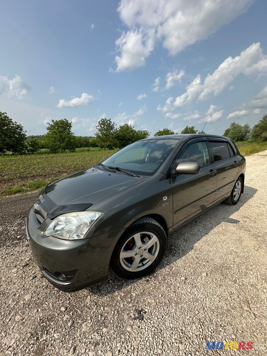 2005' Toyota Corolla photo #1