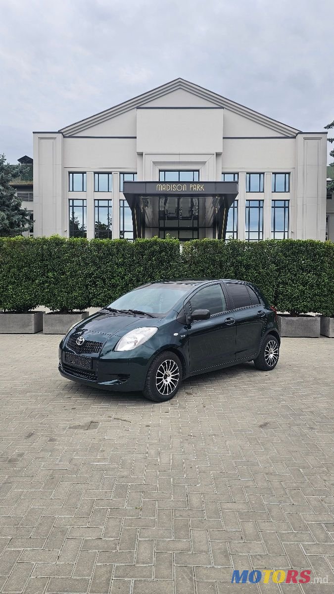 2007' Toyota Yaris photo #1