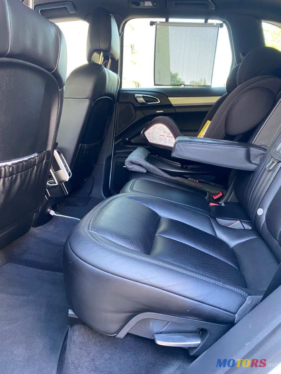 2017' Porsche Cayenne photo #4
