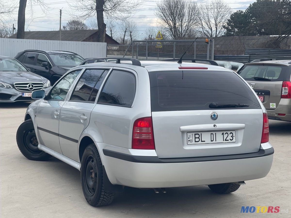 2003' Skoda Octavia photo #6