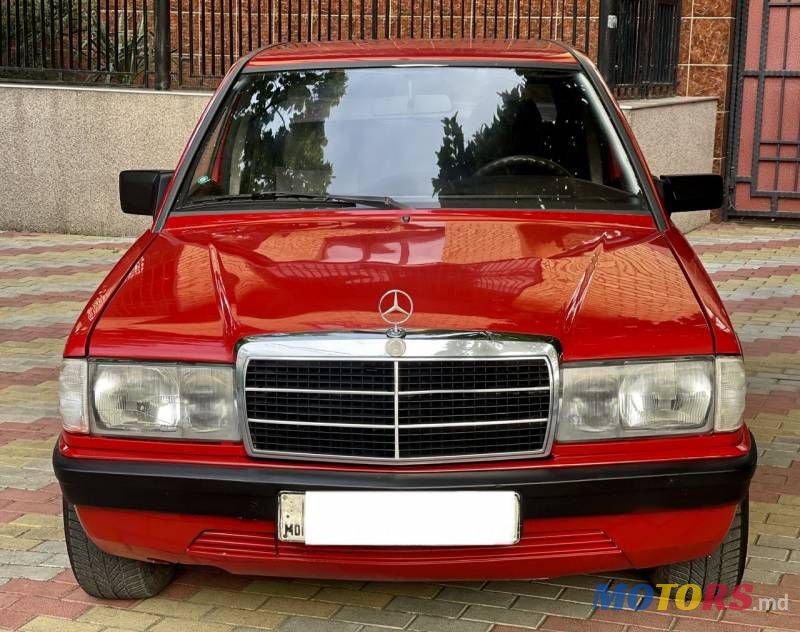 1984' Mercedes-Benz 190 photo #3