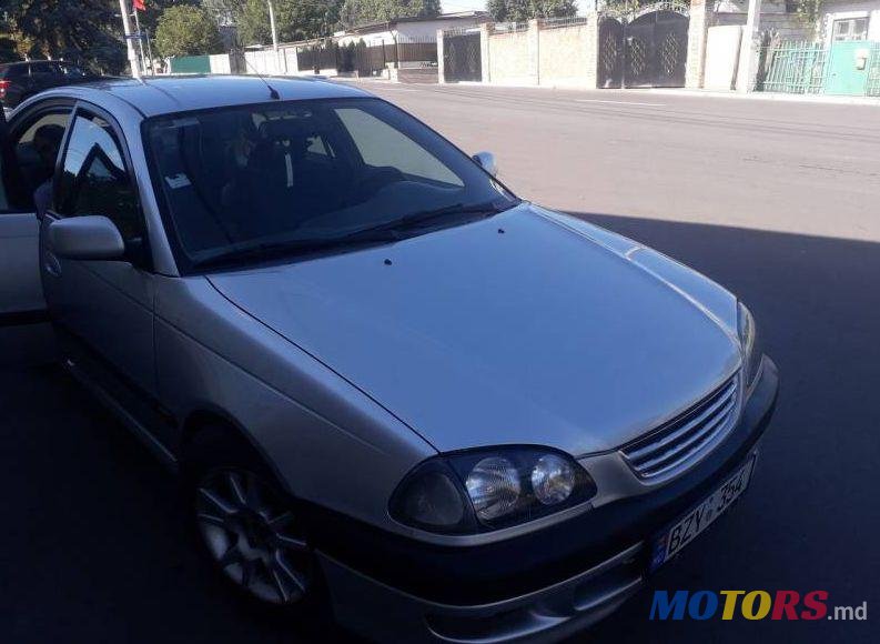 1998' Toyota Avensis photo #4