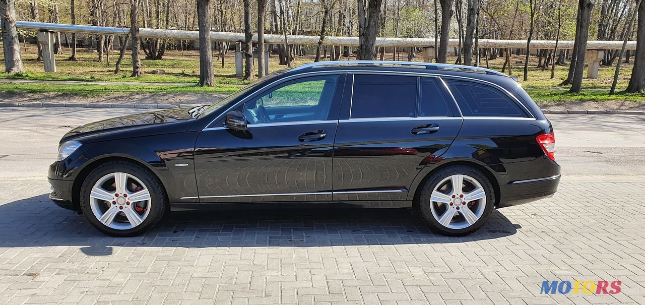 2010' Mercedes-Benz C Класс photo #5