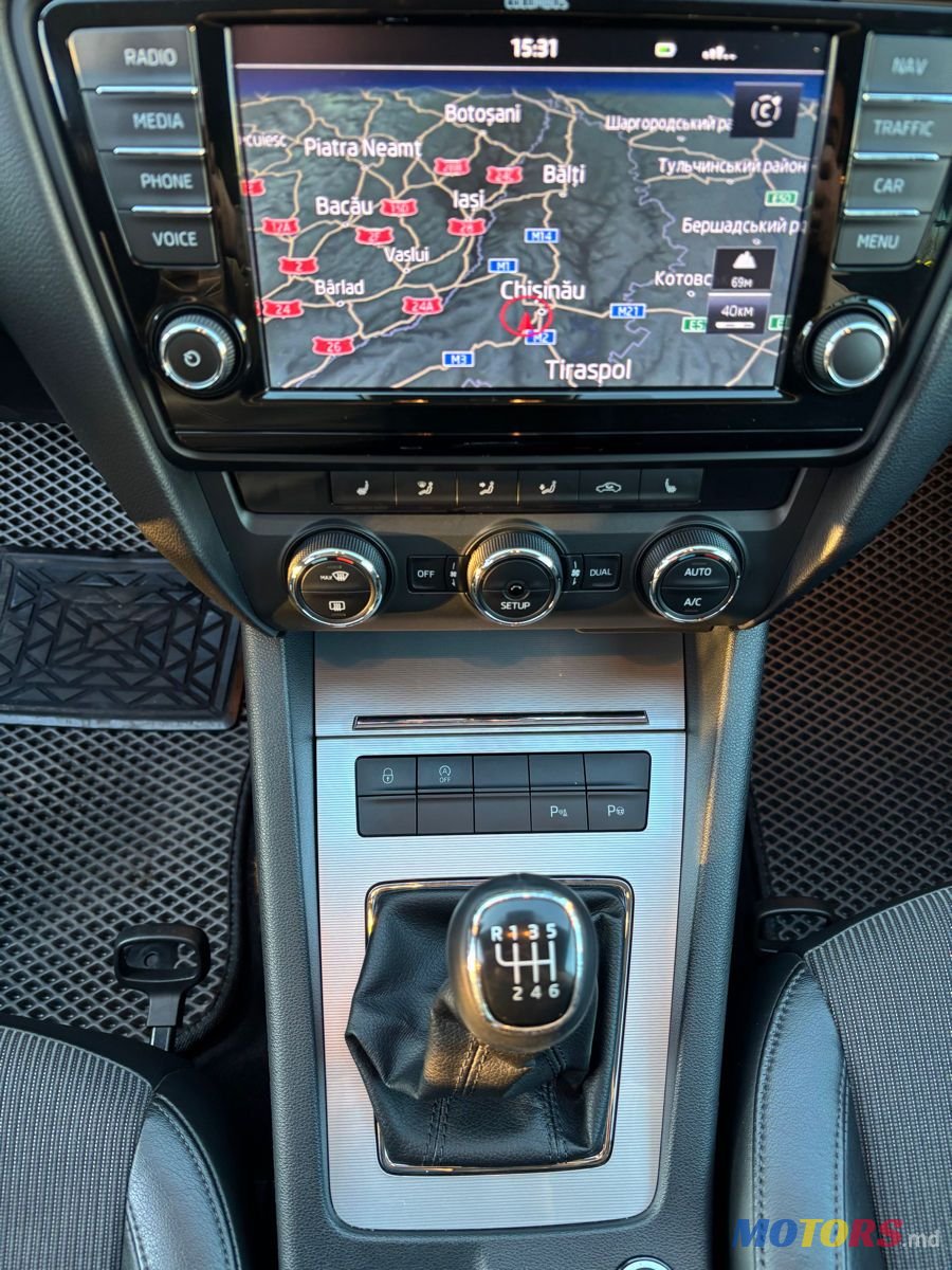 2013' Skoda Octavia photo #2