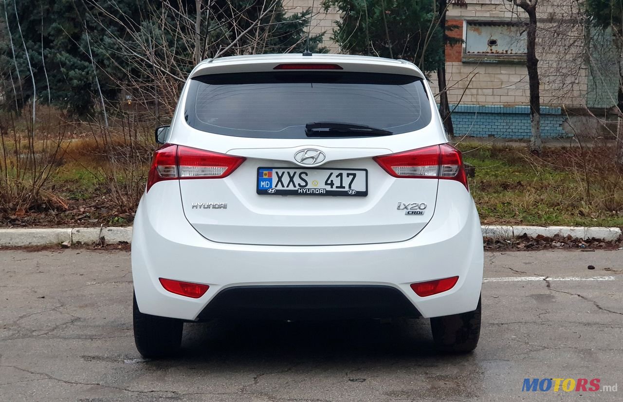 2012' Hyundai Ix20 photo #6