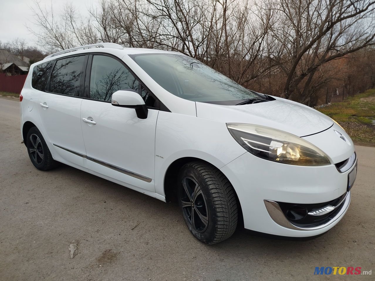 2012' Renault Grand Scenic photo #4