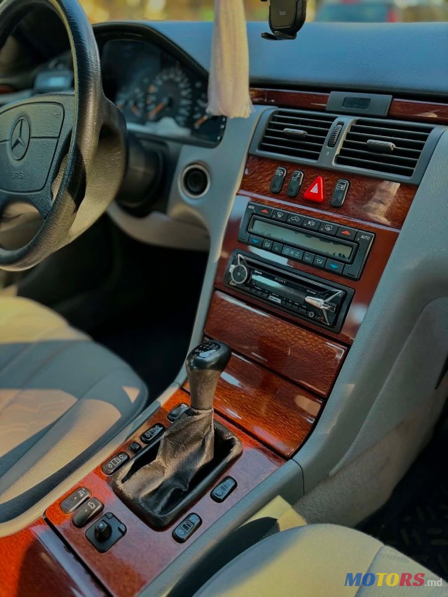 1998' Mercedes-Benz E-Class photo #6