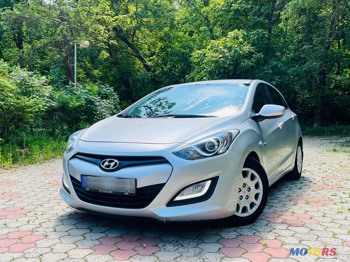 2012' Hyundai i30 photo #1