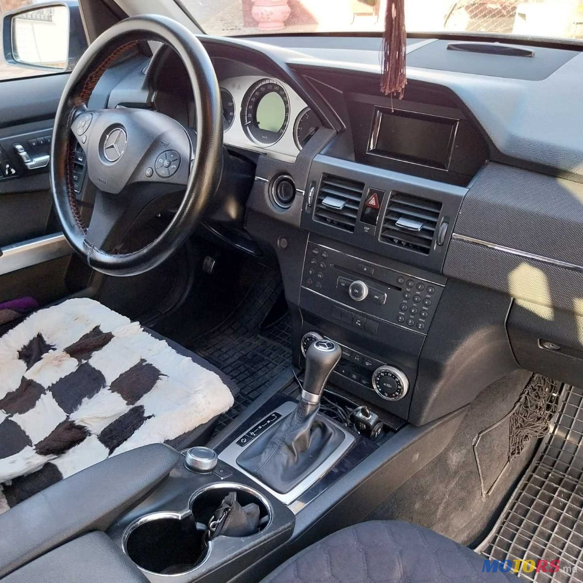 2009' Mercedes-Benz GLK-Class photo #6