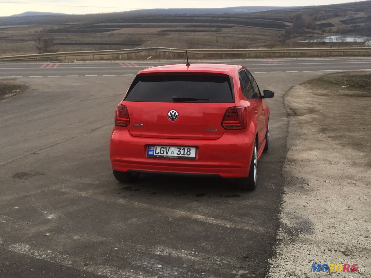 2014' Volkswagen Polo photo #3