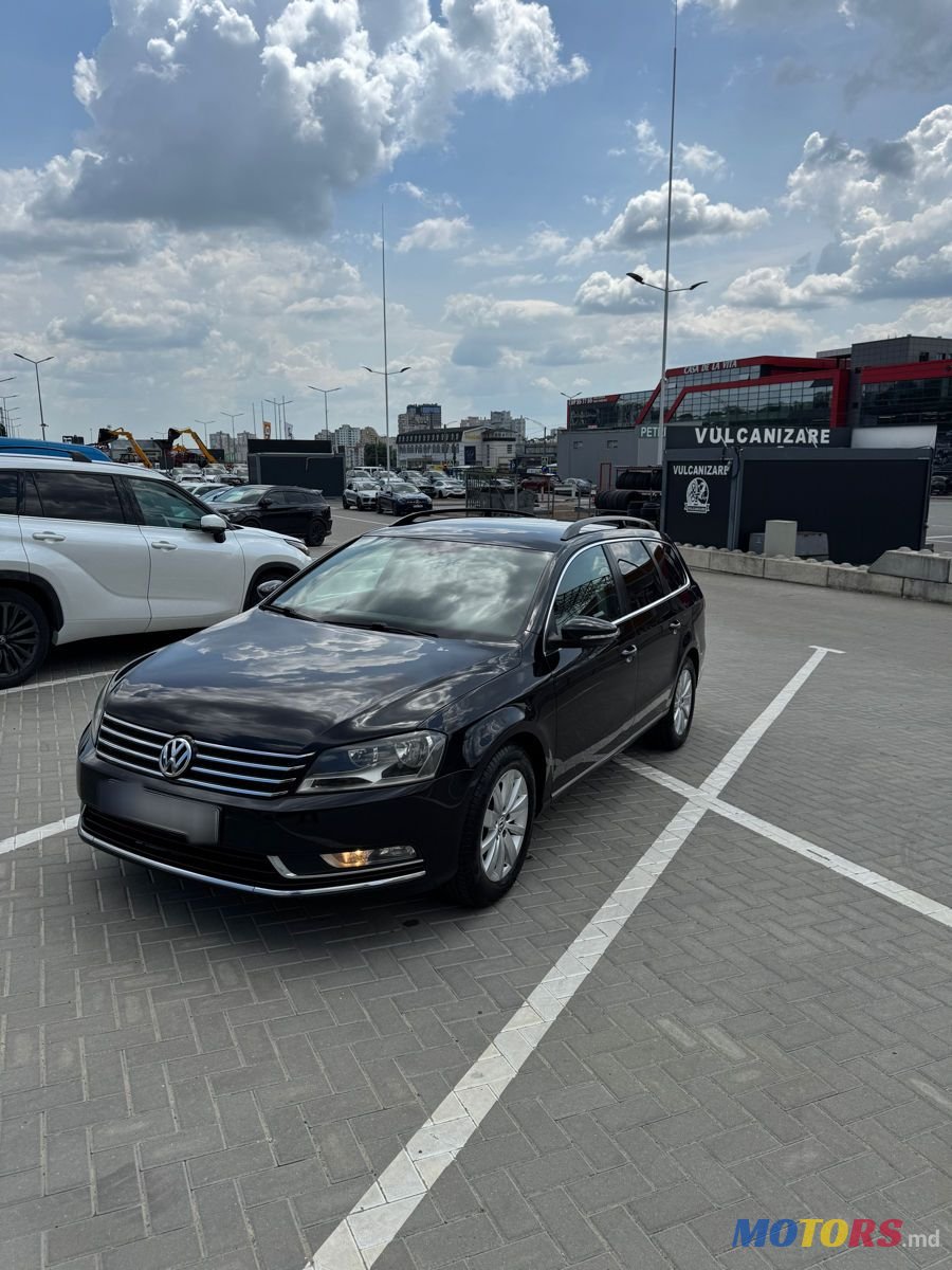 2012' Volkswagen Passat photo #4