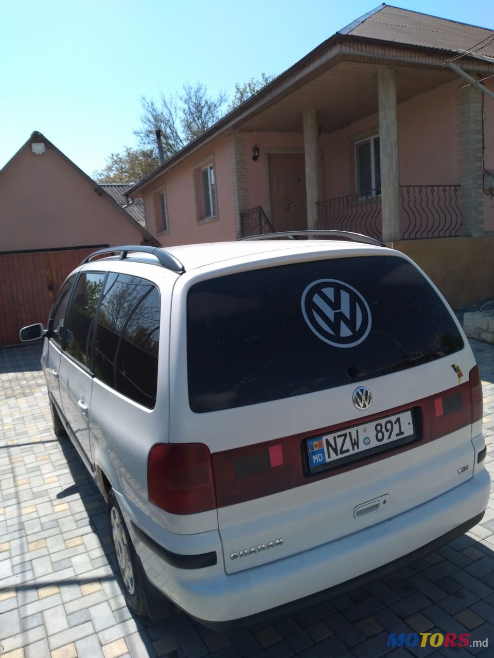 2001' Volkswagen Sharan photo #2