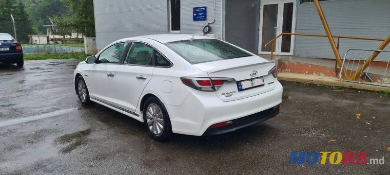 2017' Hyundai Sonata photo #2