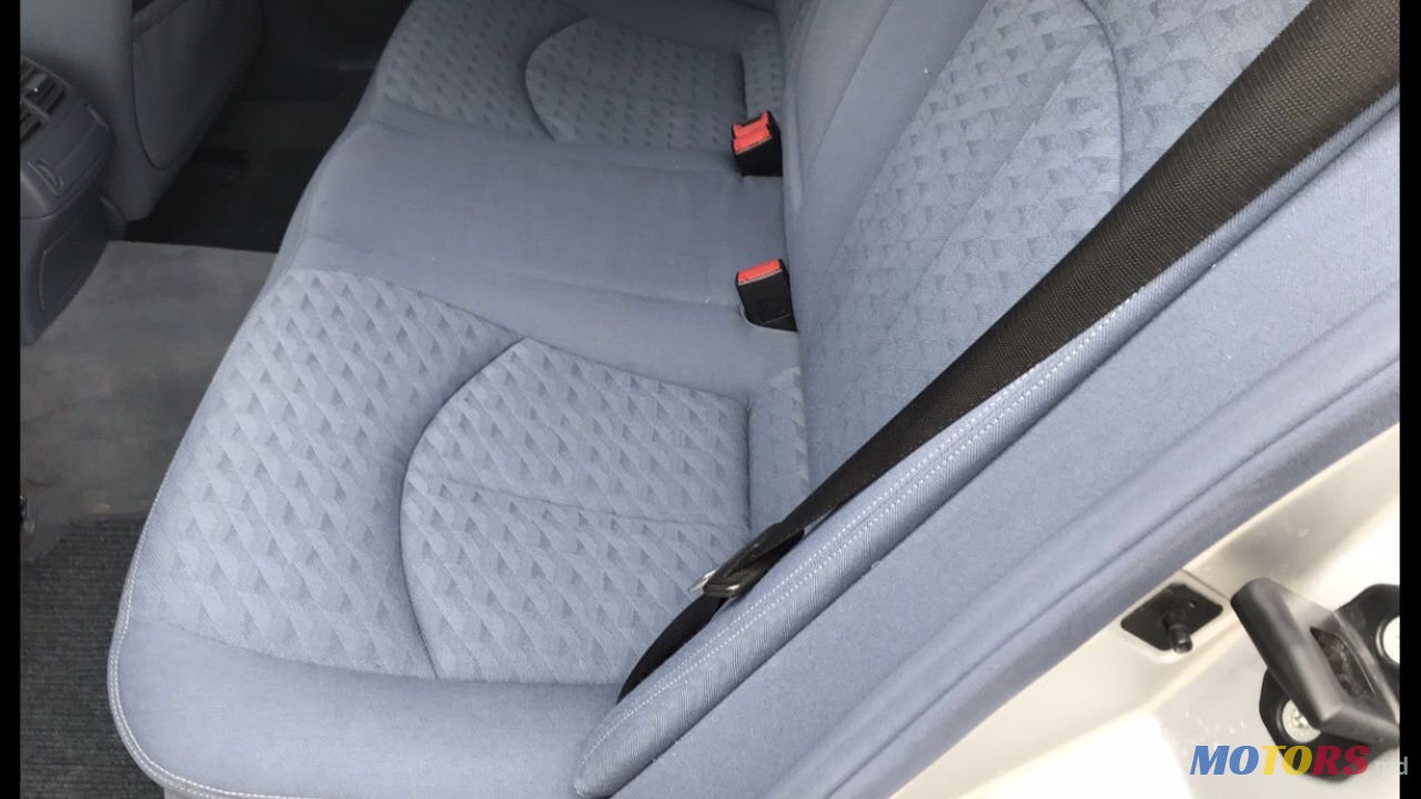 2005' Mercedes-Benz E Класс photo #3