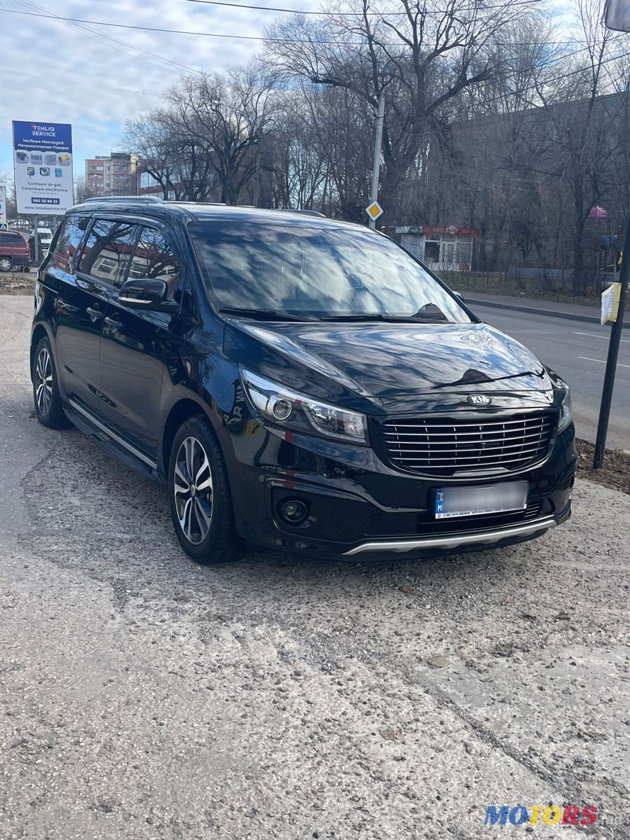 2017' Kia Carnival photo #1